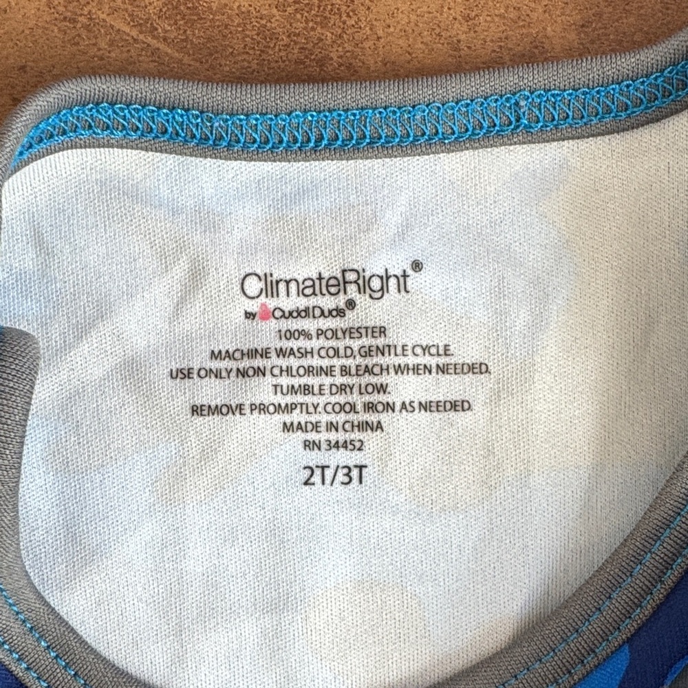 Kids Blue Camo Thermal Set by climateright cuddlduds - Picture 2 of 6